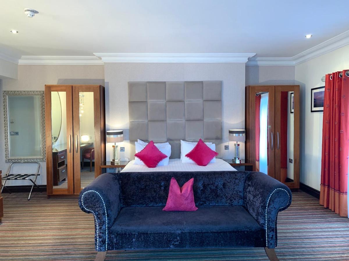 וורנפוינט The Whistledown Hotel מראה חיצוני תמונה