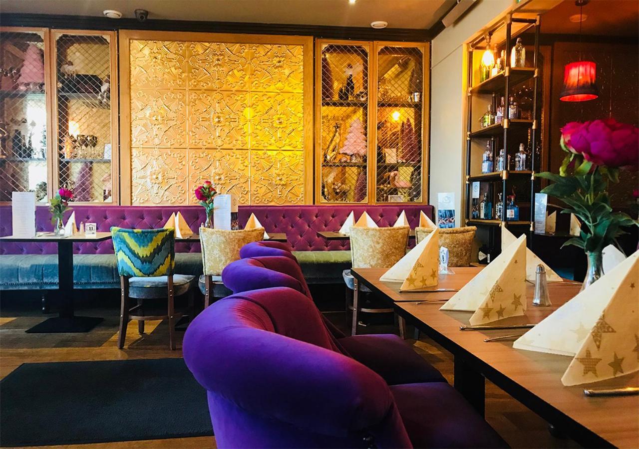 וורנפוינט The Whistledown Hotel מראה חיצוני תמונה