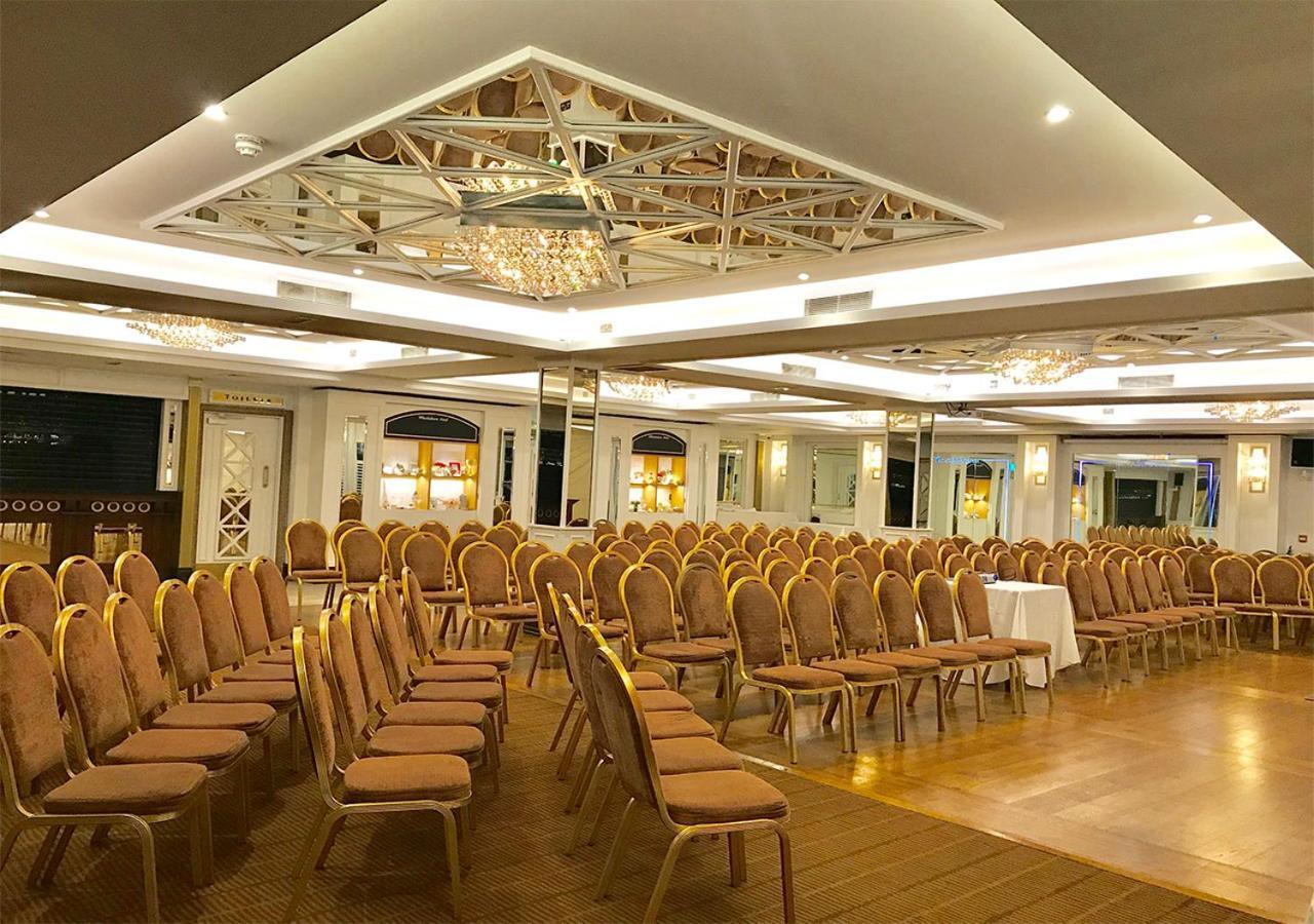 וורנפוינט The Whistledown Hotel מראה חיצוני תמונה